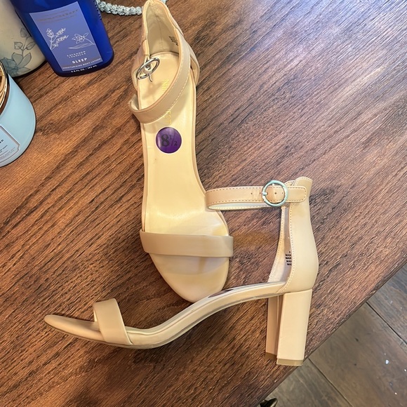 Nine West Leather Heels - Picture 4 of 5